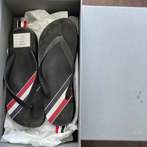 THOM BROWNE SANDALS - Picture 1 of 16